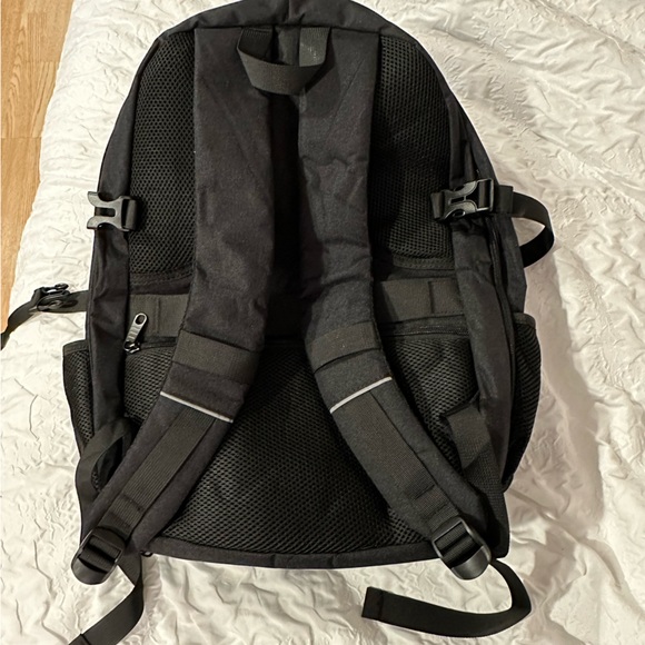 BRAND NEW travel backpack - Picture 2 of 6